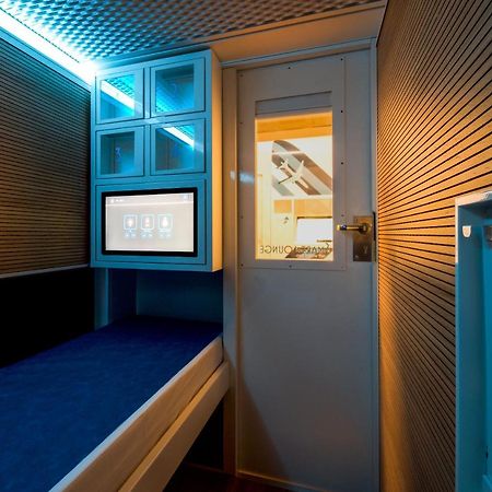 Resting Pods - Zzzleepandgo Wien Airport Schwechat Zewnętrze zdjęcie
